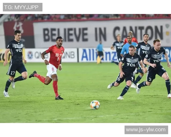 墨尔本城与中岸水手的激烈对决揭示澳超联赛的竞争魅力与球队实力较量